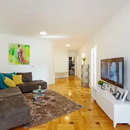 Gg Apartman